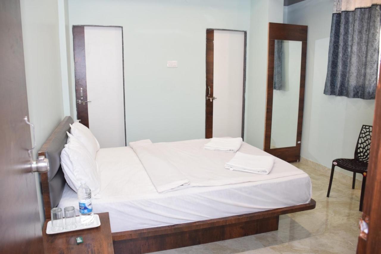 Shankar Residency, Akkalkot Akalkot Exterior photo